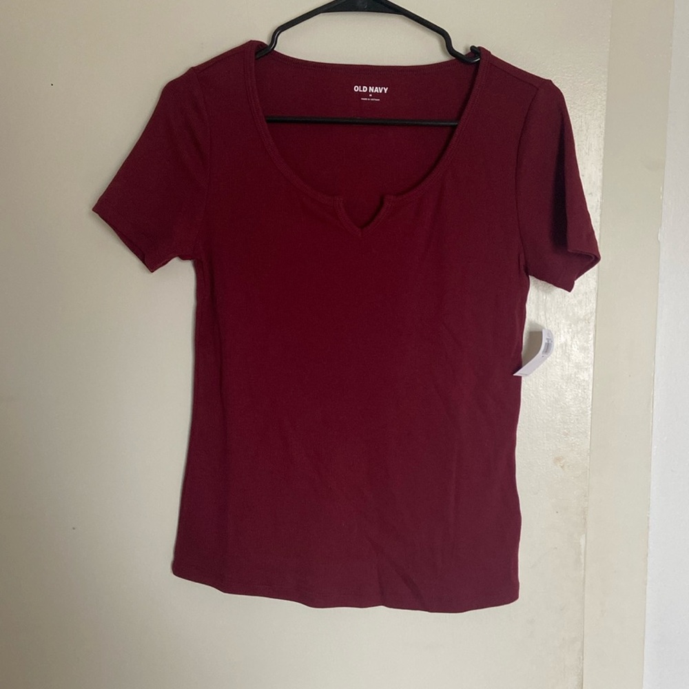 Old Navy T-Shirt